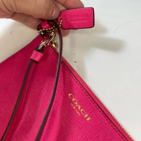 Coach Pink Leather Key Card Zip Wristlet - Picture 4 of 5
